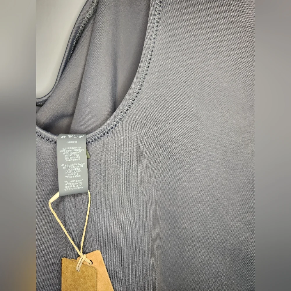 SKIMS Shaping Swim Tank One Piece - Picture 7 of 10